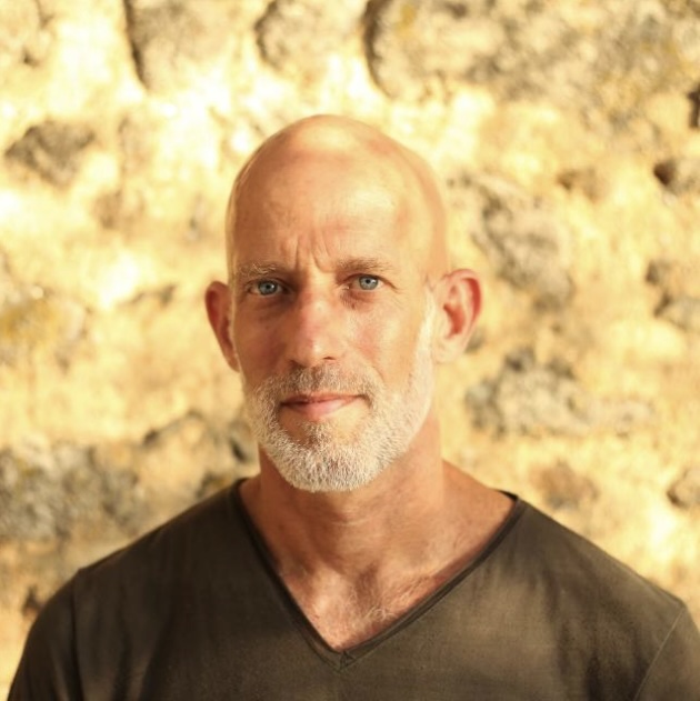 A portrait of Noam Carmeli. Photo: Tal Kulikovsky